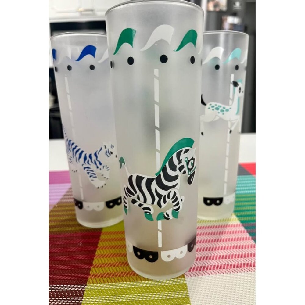 Vintage set of five Libbey Merry-Go-Round Carousel Tumblers - Picture 5 of 7